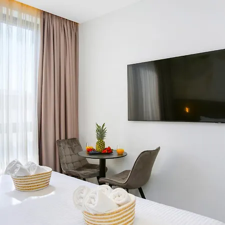 Fly - S8 - Mpolo 3* Medulin